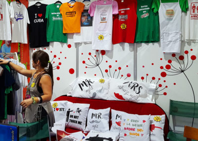 Propuestas de textiles en nuestro stand en Pabexpo durante ferias
